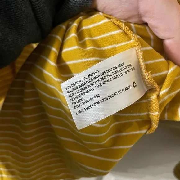 Ava & Viv Top - Picture 3 of 3